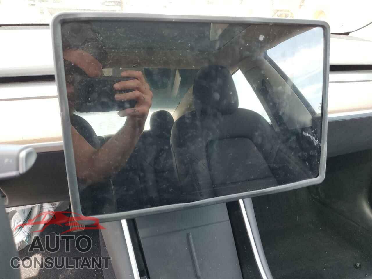 TESLA MODEL 3 2020 - 5YJ3E1EA1LF792221