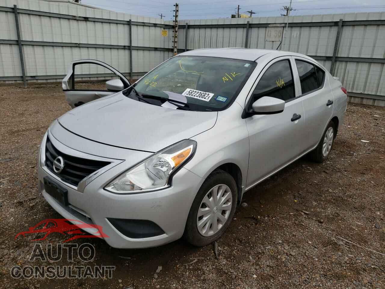 NISSAN VERSA 2017 - 3N1CN7AP3HL852251
