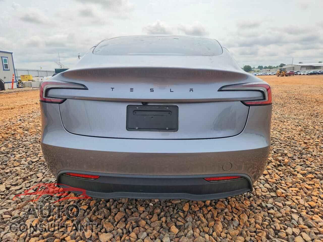 TESLA MODEL 3 2026 - 5YJ3E1EA0TF117816