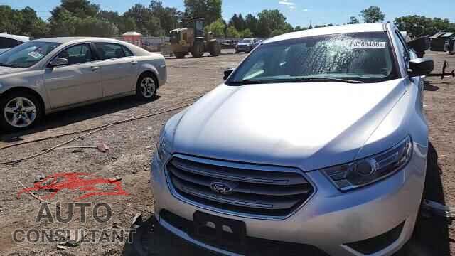 FORD TAURUS 2017 - 1FAHP2D88HG136010