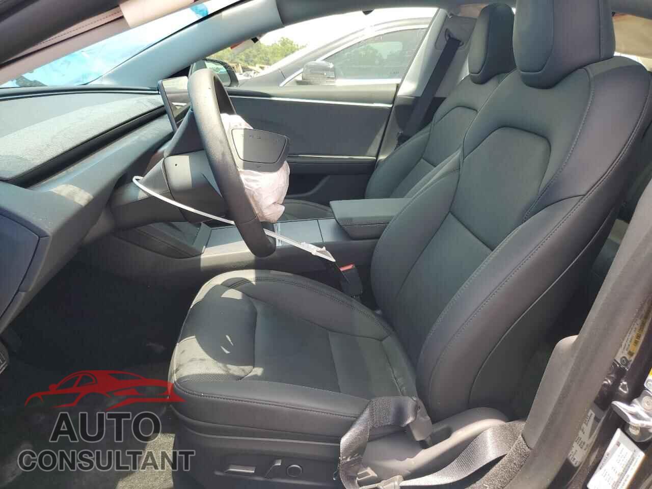 TESLA MODEL 3 2025 - 5YJ3E1EA8SF985948