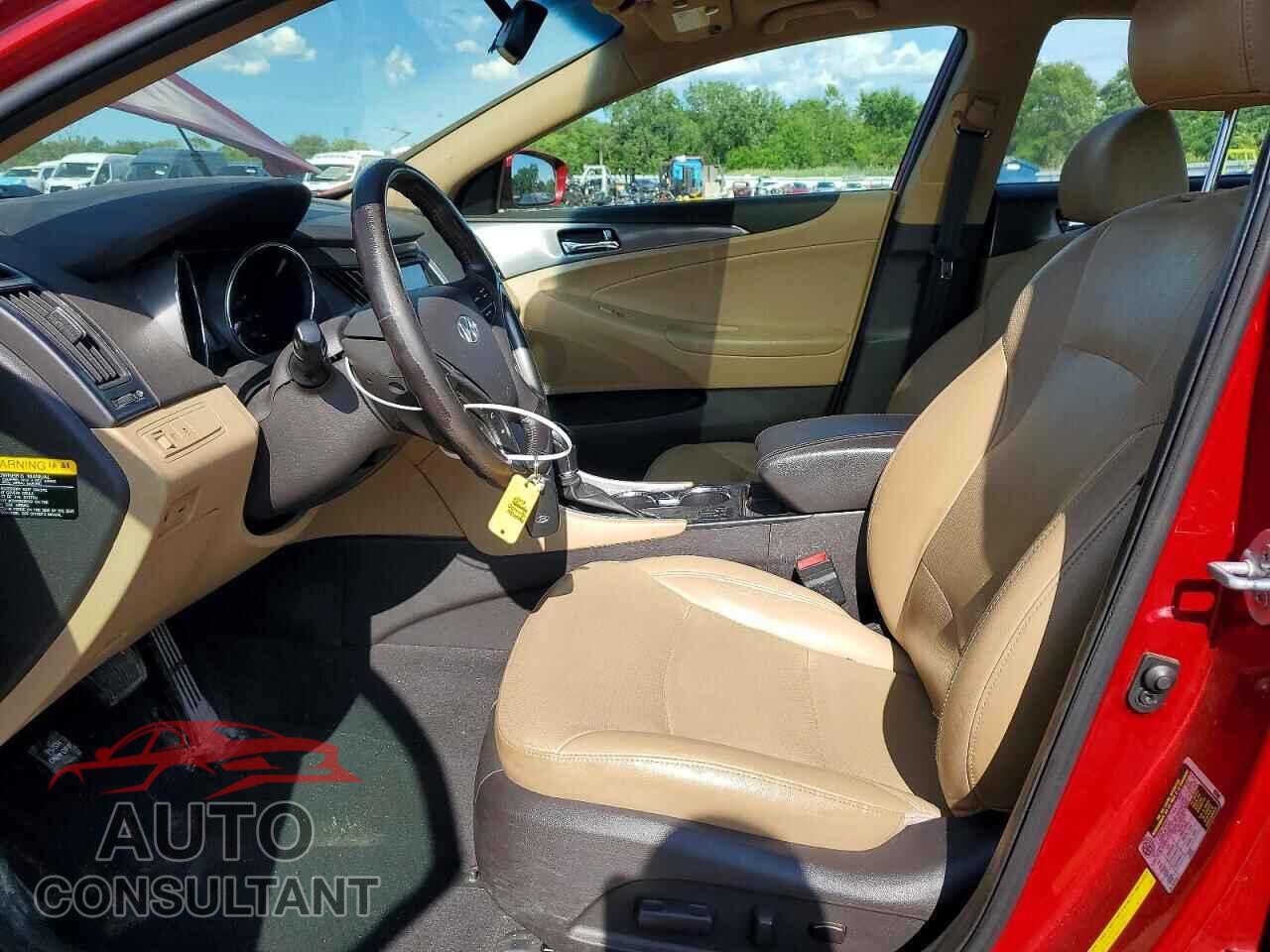 HYUNDAI SONATA 2013 - KMHEC4A45DA084348