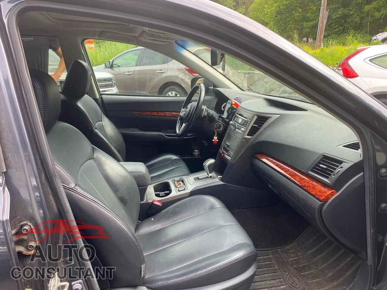 SUBARU OUTBACK 2011 - 4S4BRBKC2B3435679