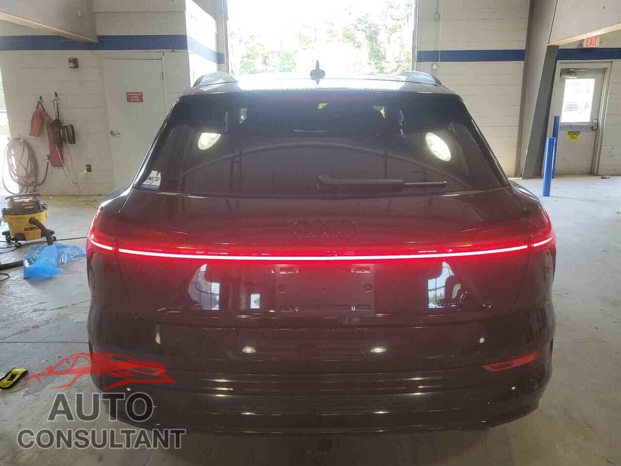 AUDI E-TRON 2023 - WA1AAAGE2PB014791