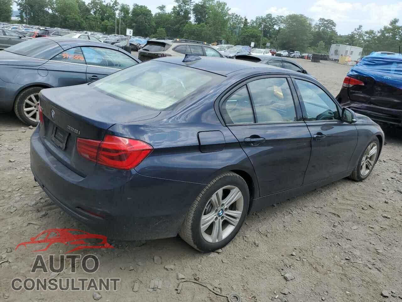BMW 3 SERIES 2016 - WBA8E3G57GNU03409