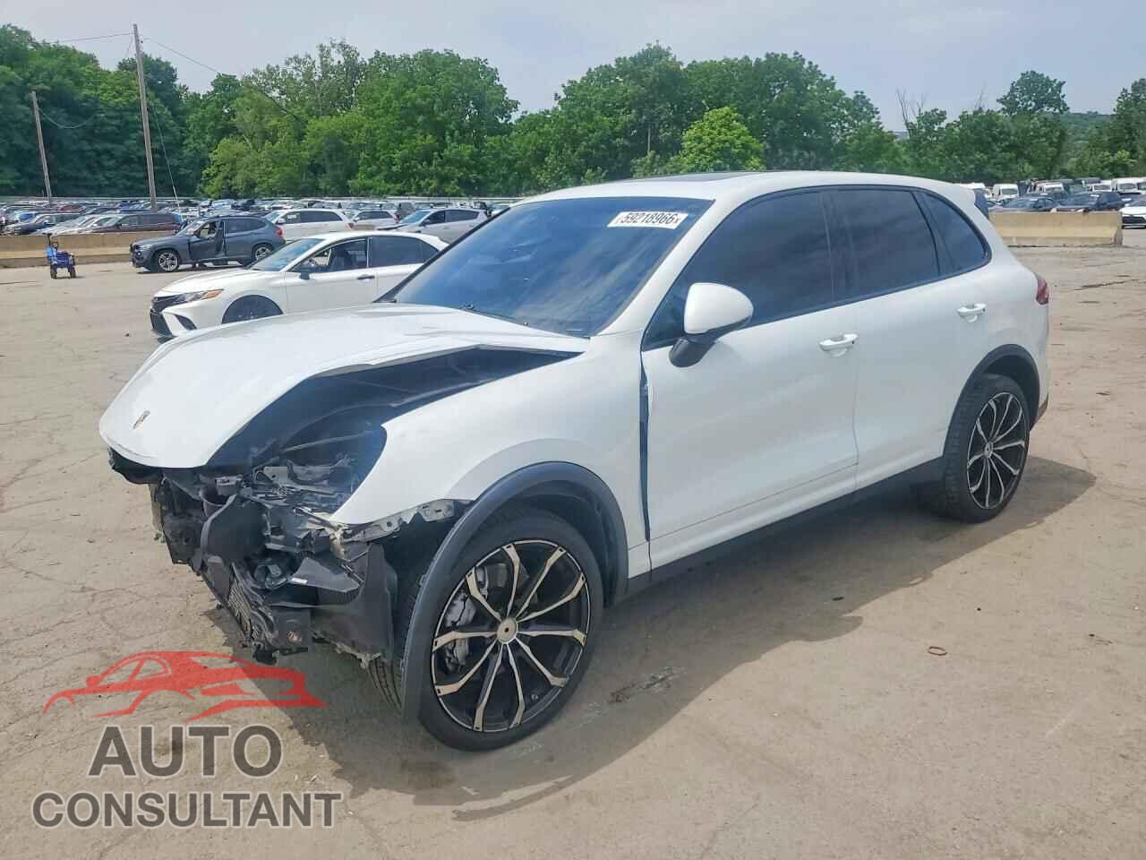 PORSCHE CAYENNE 2016 - WP1AB2A21GLA96576