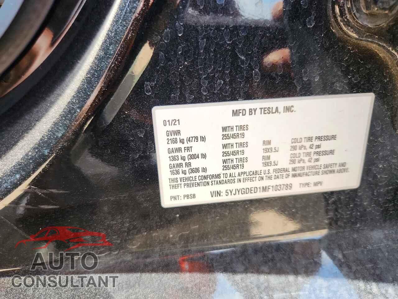 TESLA MODEL Y 2021 - 5YJYGDED1MF103789
