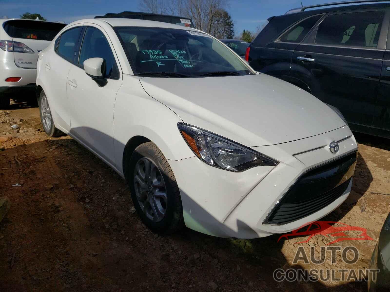 TOYOTA YARIS 2017 - 3MYDLBYV0HY191880
