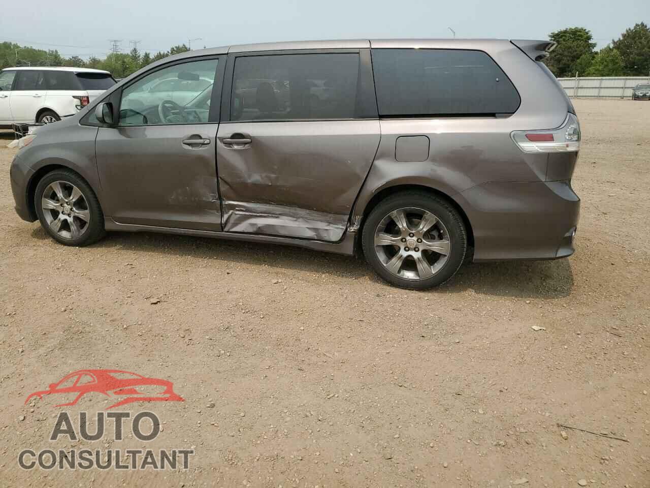 TOYOTA SIENNA 2011 - 5TDXK3DC4BS045294