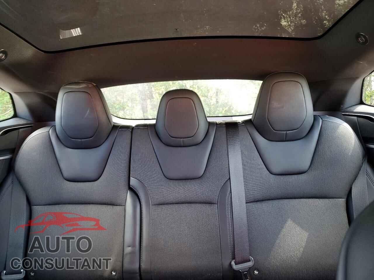 TESLA MODEL S 2018 - 5YJSA1E29JF240012