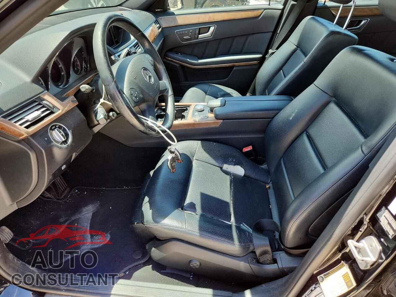 MERCEDES-BENZ E-CLASS 2012 - WDDHF5KB3CA567207
