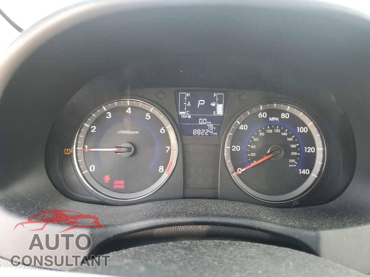 HYUNDAI ACCENT 2016 - KMHCT5AE1GU272907