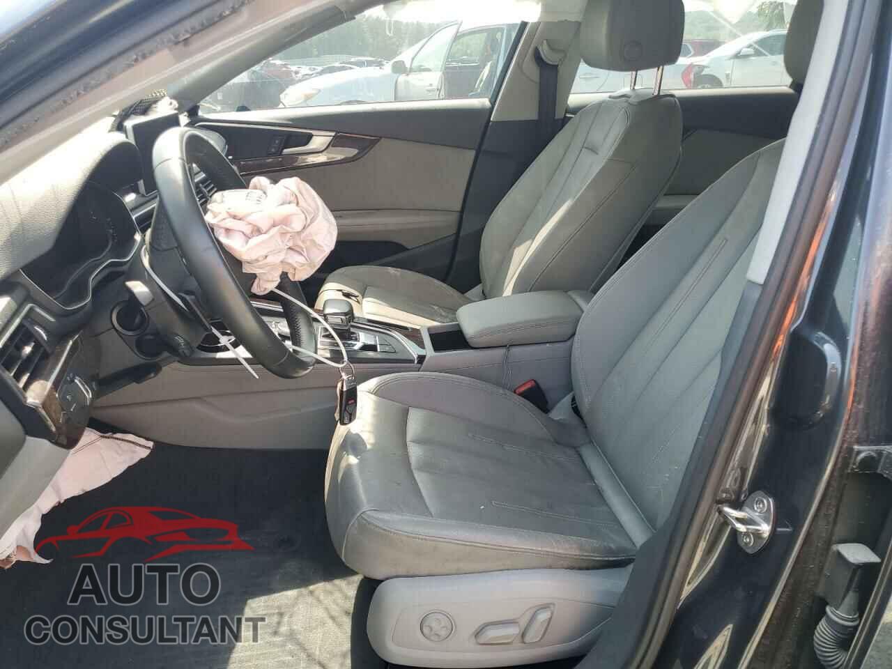 AUDI A4 2019 - WAUHMAF40KN001899