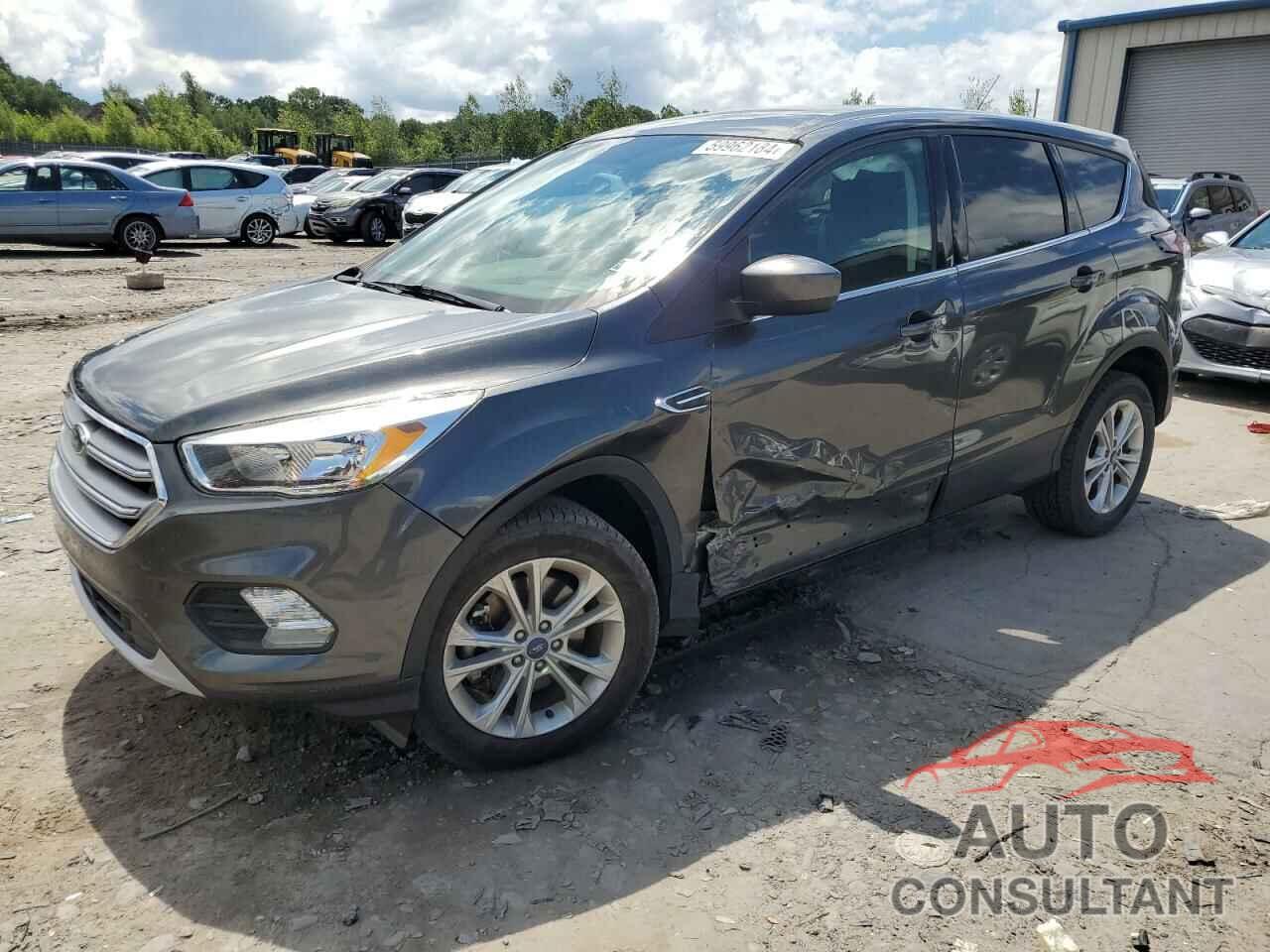 FORD ESCAPE 2017 - 1FMCU9GD8HUE00340