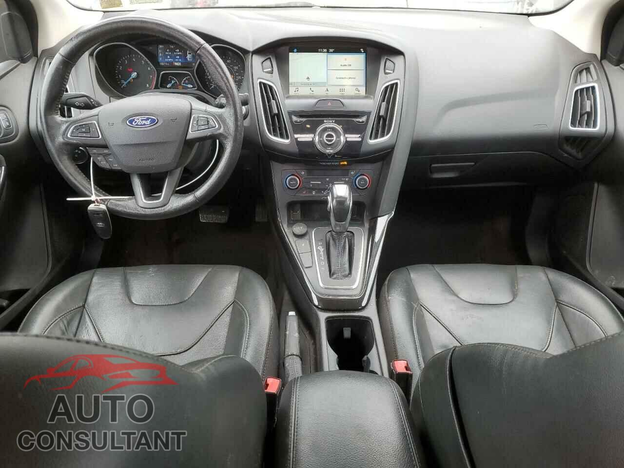 FORD FOCUS 2018 - 1FADP3J27JL294226