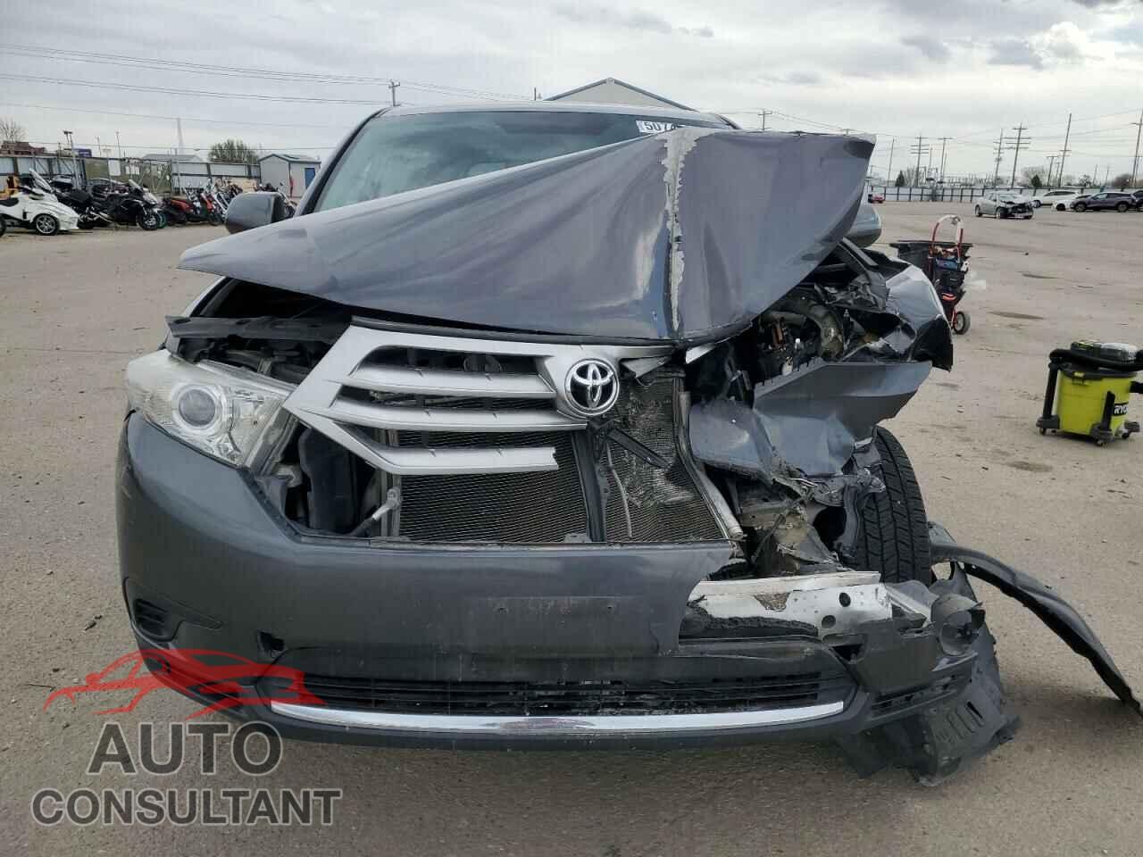 TOYOTA HIGHLANDER 2013 - 5TDBK3EH8DS236353