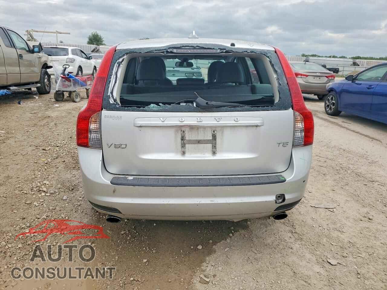 VOLVO V50 2011 - YV1672MW5B2630582