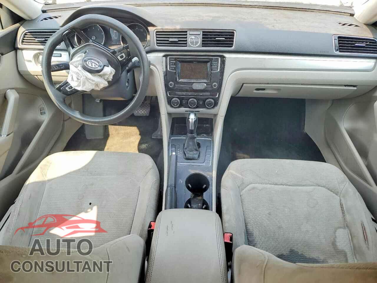 VOLKSWAGEN PASSAT 2017 - 1VWAT7A36HC064757