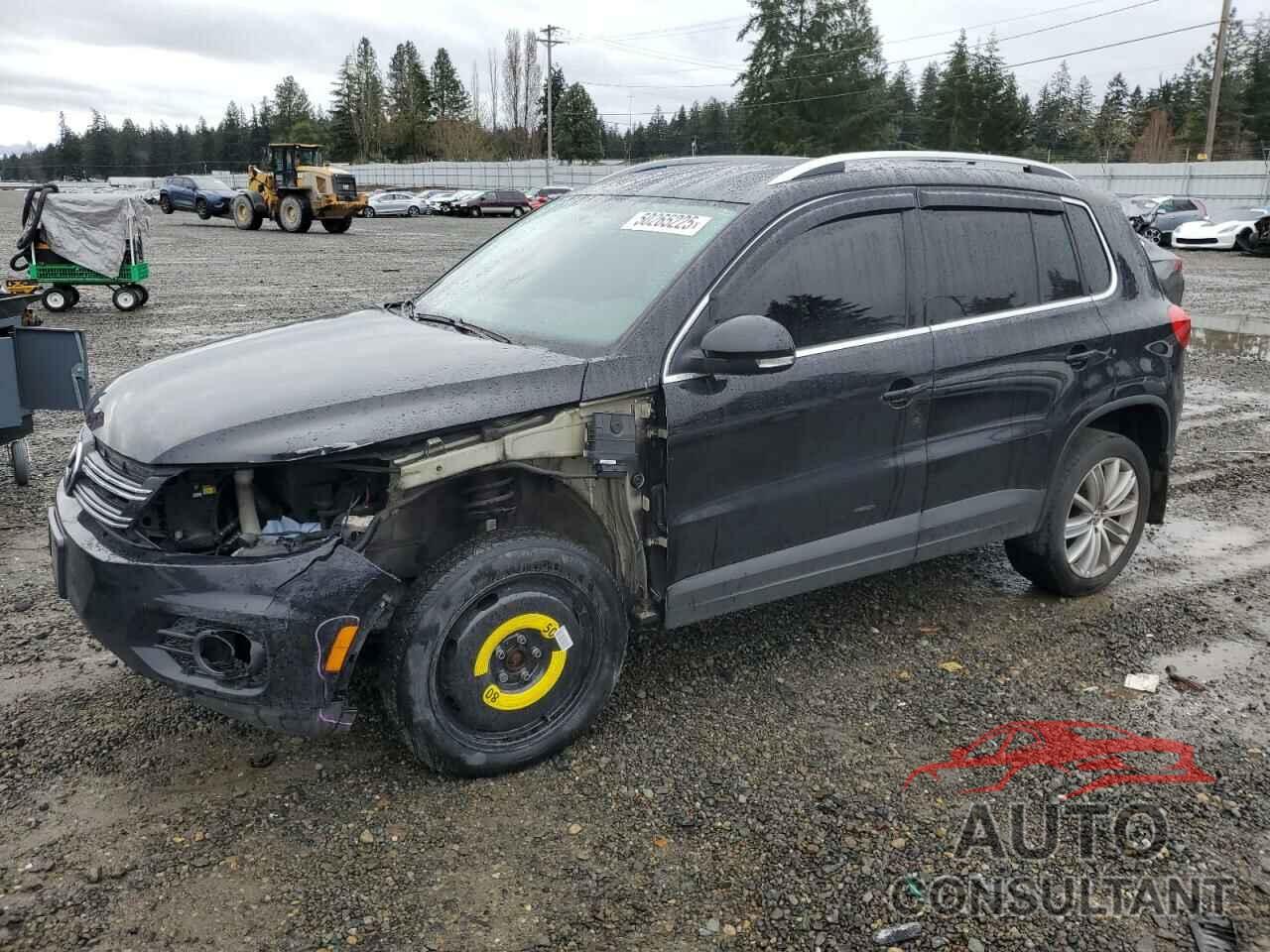 VOLKSWAGEN TIGUAN 2013 - WVGBV3AX1DW576413