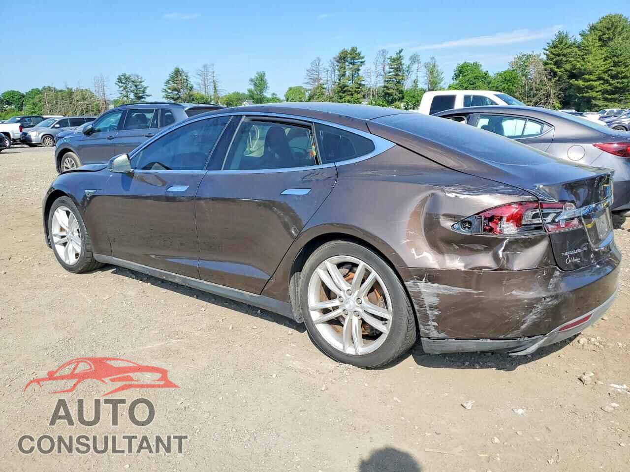 TESLA MODEL S 2014 - 5YJSA1S12EFP52440