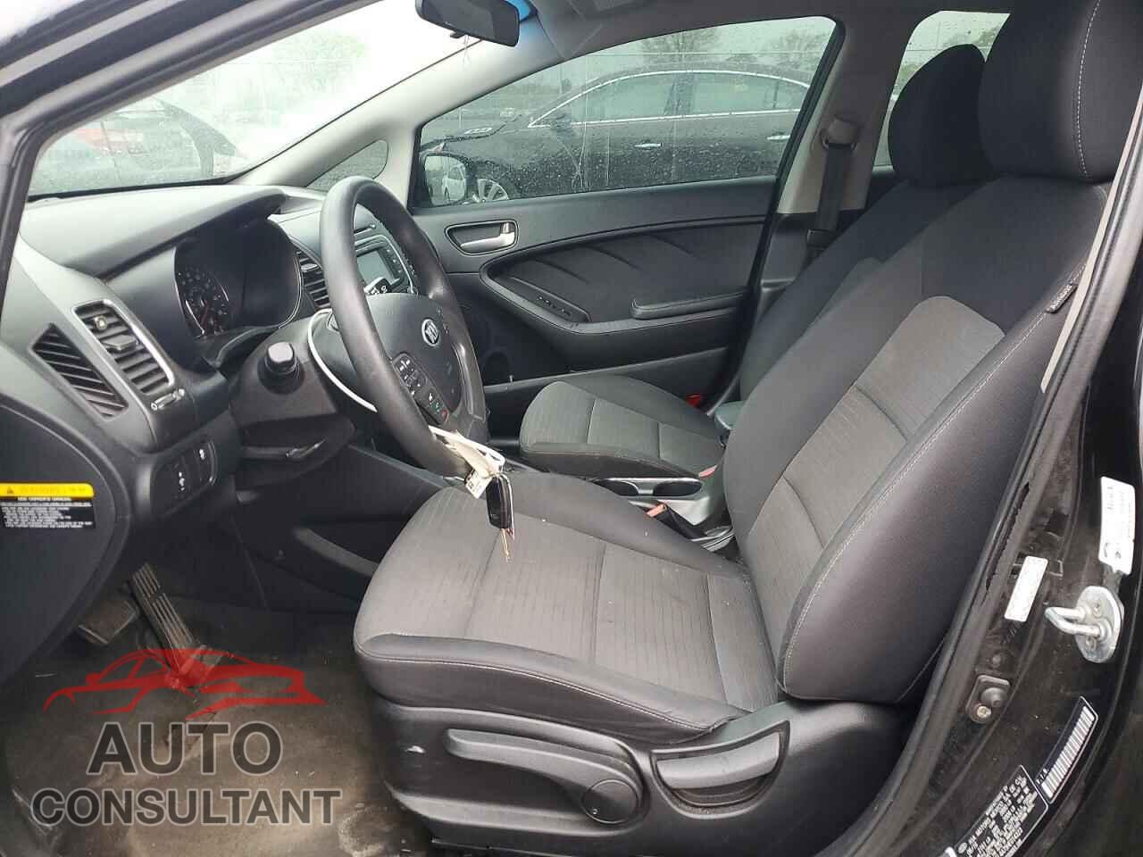 KIA FORTE 2017 - 3KPFL4A75HE014323