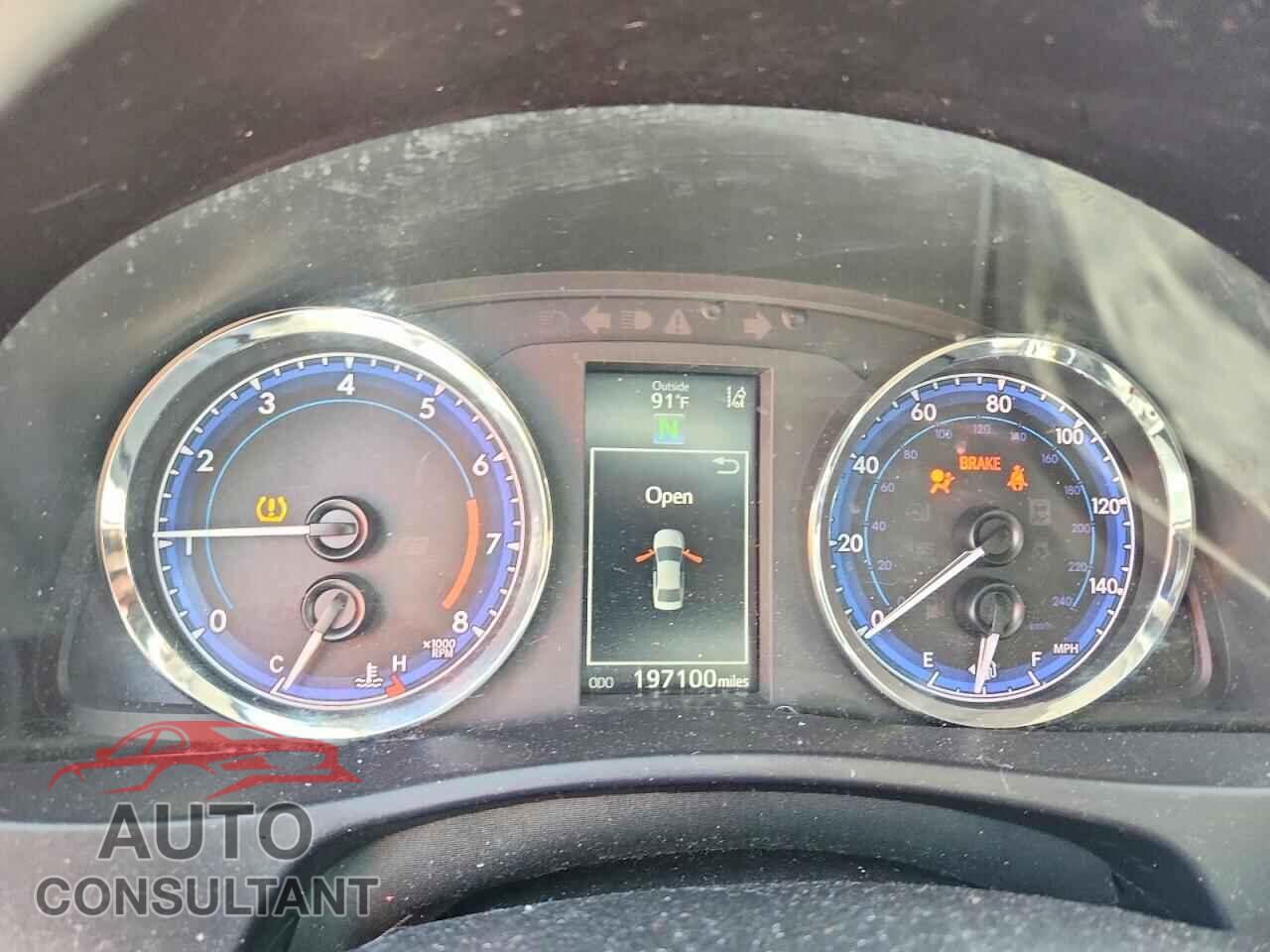 TOYOTA COROLLA 2019 - 5YFBURHEXKP920342