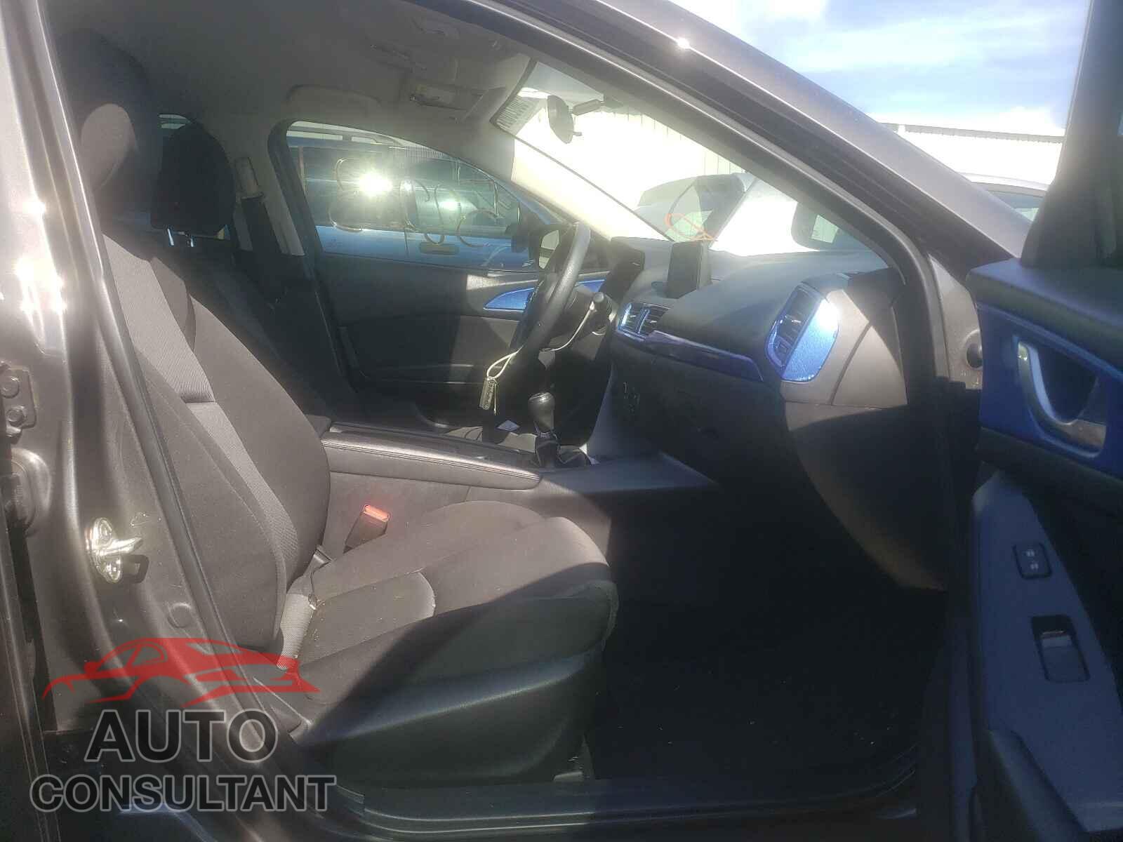 MAZDA 3 2017 - 3MZBN1U73HM149628