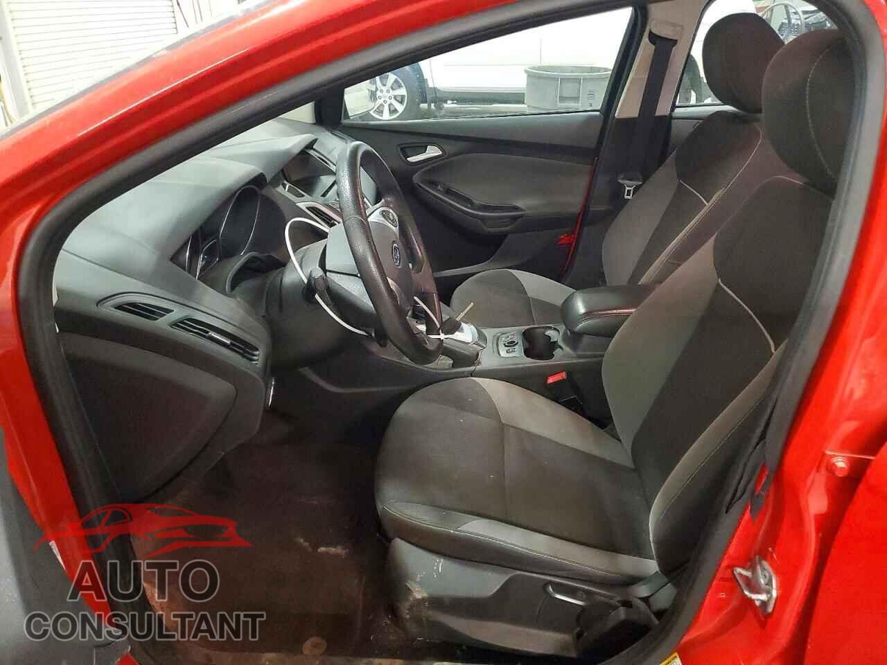 FORD FOCUS 2014 - 1FADP3K26EL453144