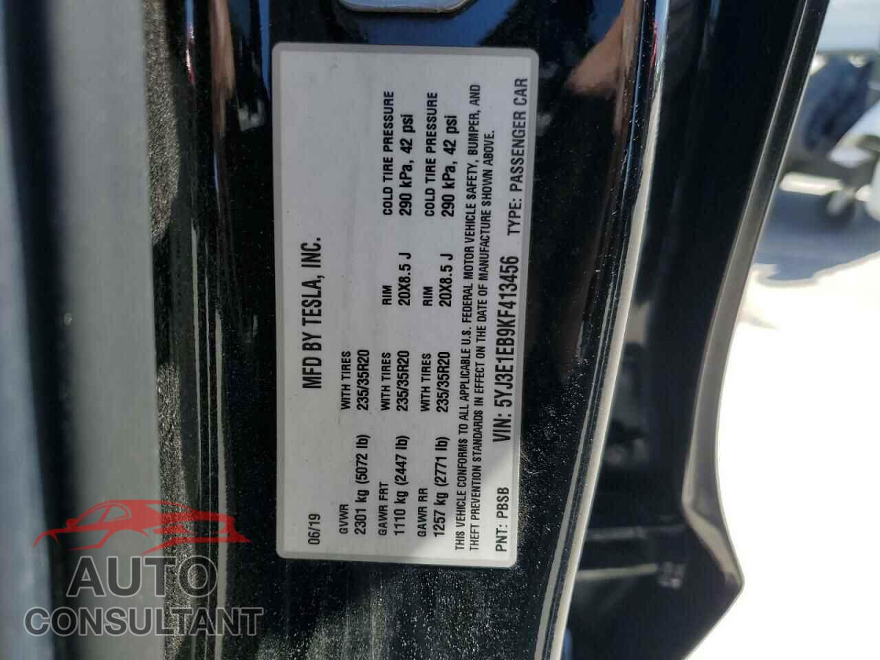 TESLA MODEL 3 2019 - 5YJ3E1EB9KF413456