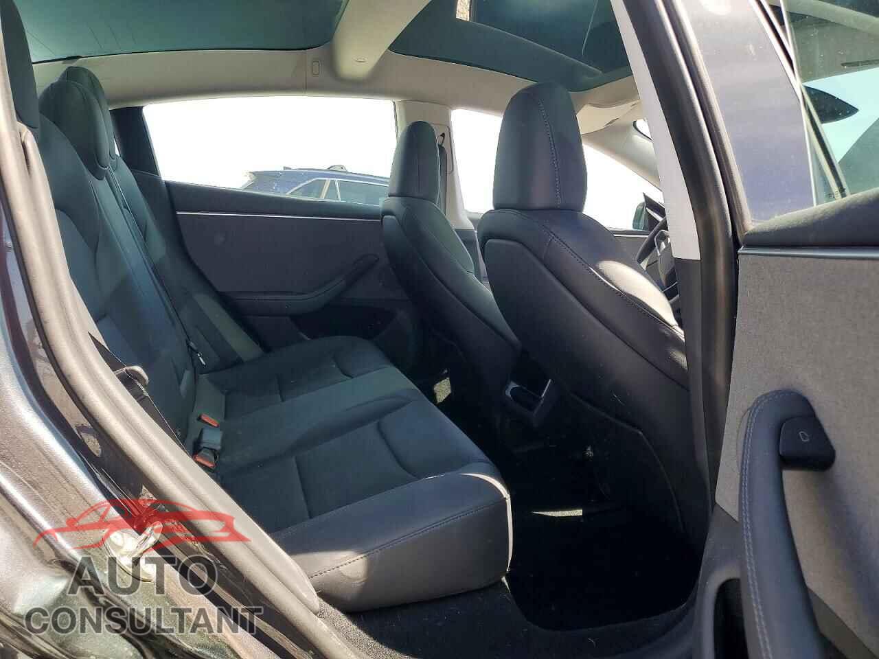 TESLA MODEL 3 2024 - 5YJ3E1EA7RF755215