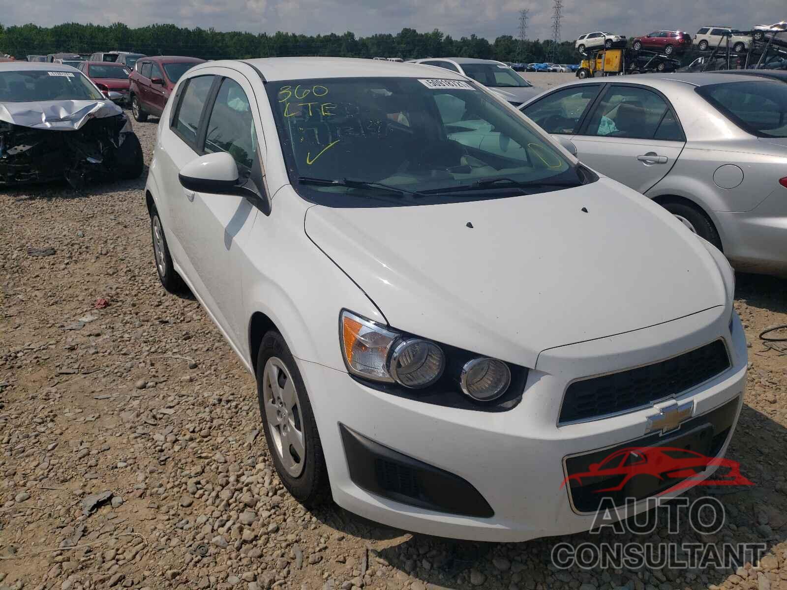 CHEVROLET SONIC 2016 - 1G1JA6SH7G4159133