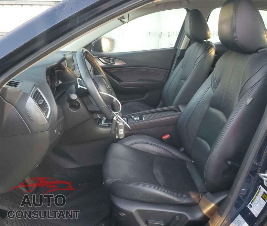 MAZDA 3 2017 - JM1BN1M37H1105564