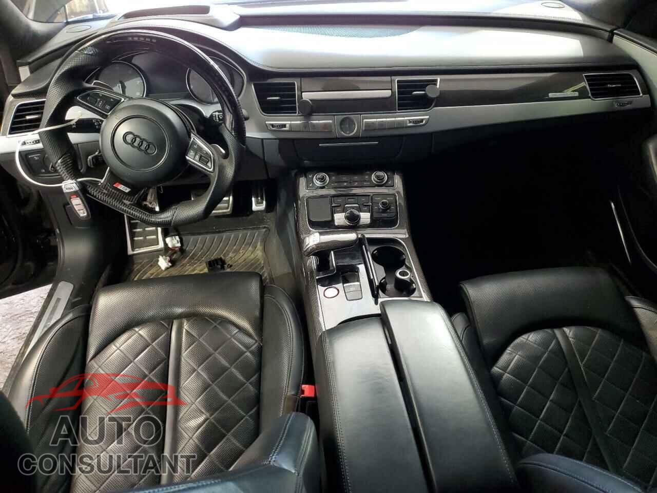 AUDI S8 2016 - WAUJSAFD7GN004586