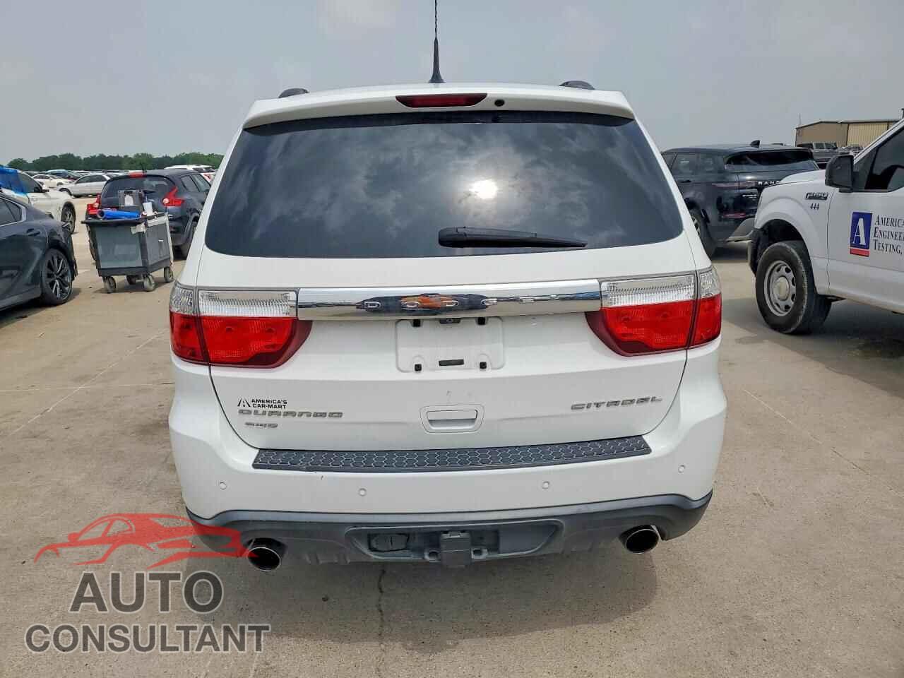 DODGE DURANGO 2013 - 1C4SDJET5DC557044