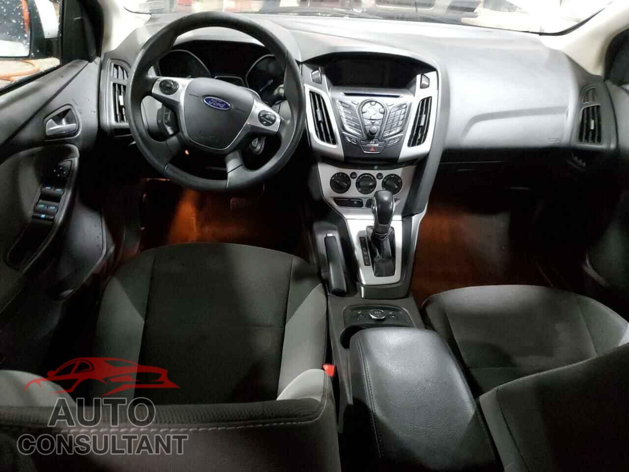 FORD FOCUS 2014 - 1FADP3F22EL424721