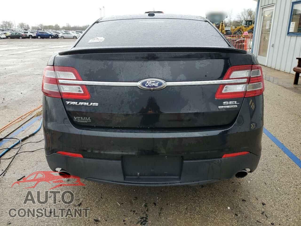 FORD TAURUS 2017 - 1FAHP2E81HG112436