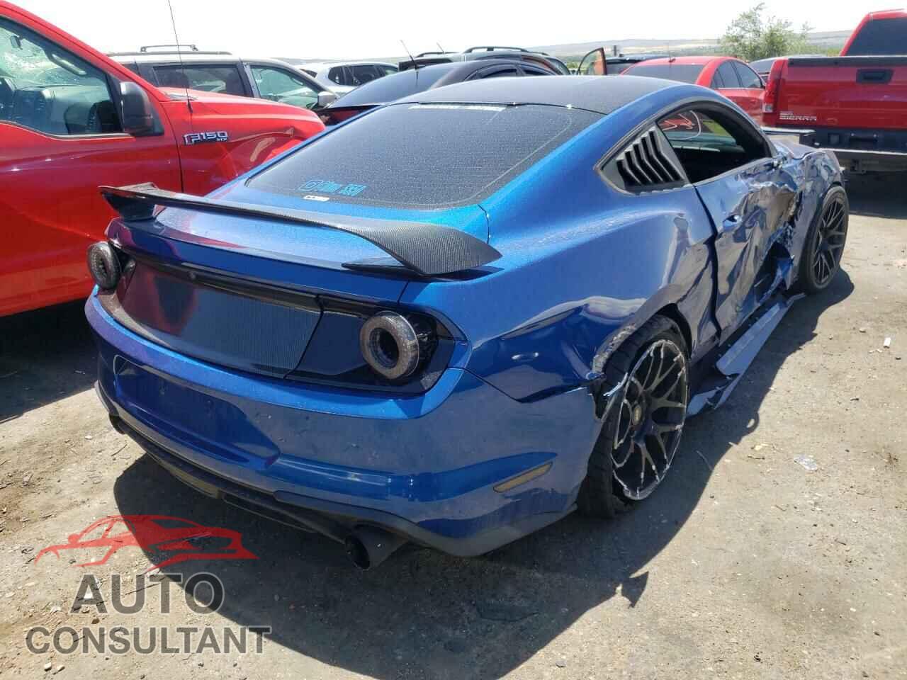 FORD MUSTANG 2018 - 1FA6P8TH6J5119087