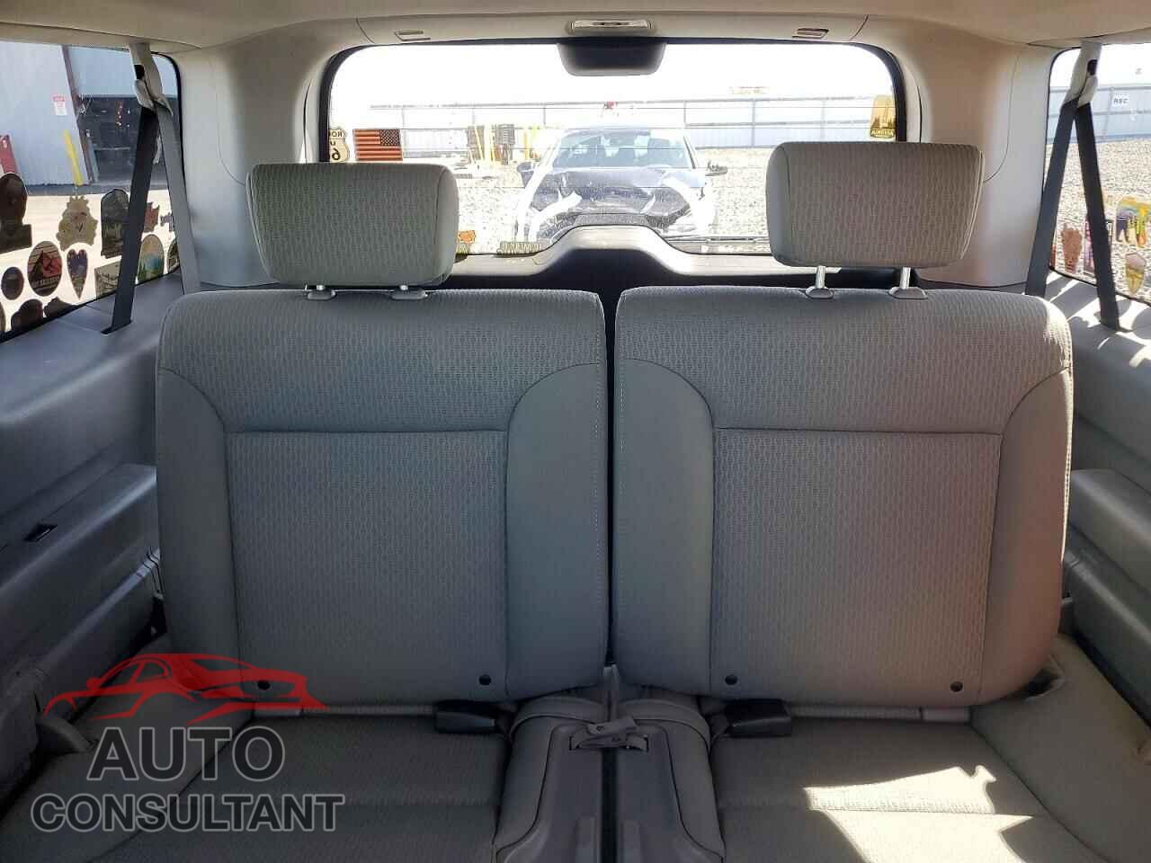 HONDA ELEMENT 2011 - 5J6YH2H72BL005253