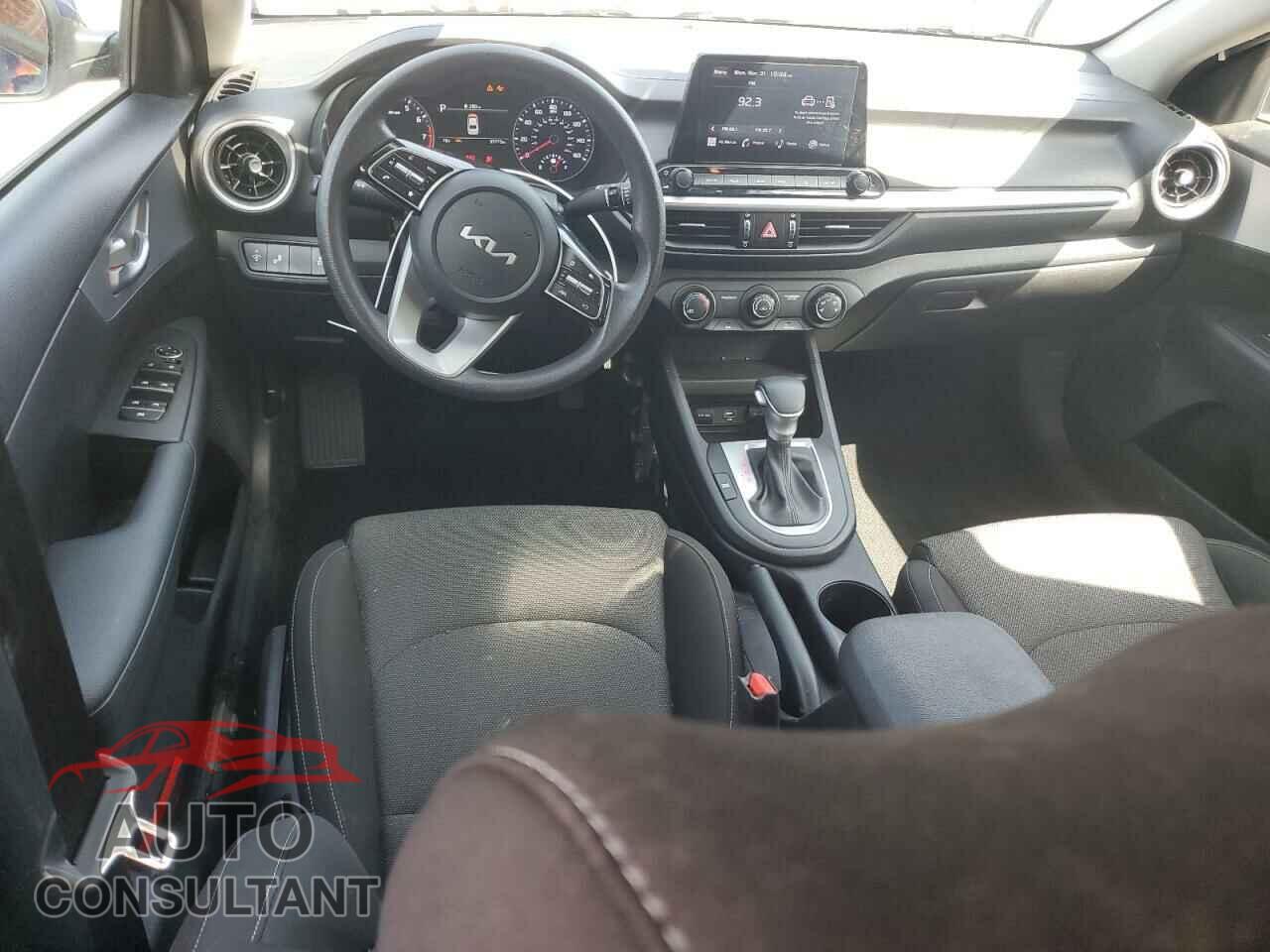 KIA FORTE 2023 - 3KPF24AD7PE604952