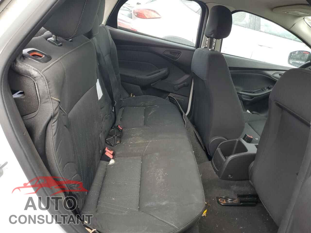 FORD FOCUS 2016 - 1FADP3E25GL339487