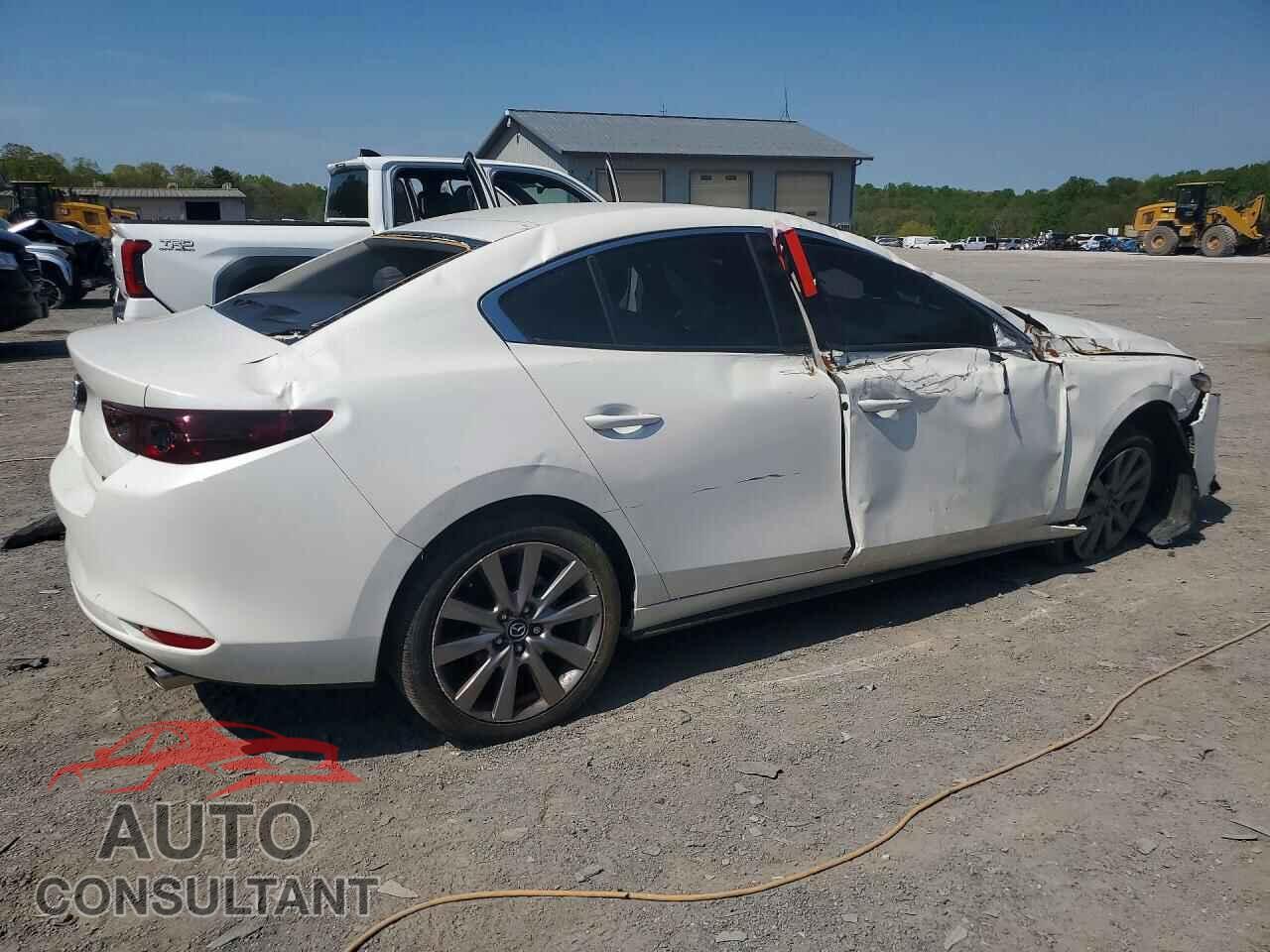 MAZDA 3 2021 - JM1BPBBLXM1331014