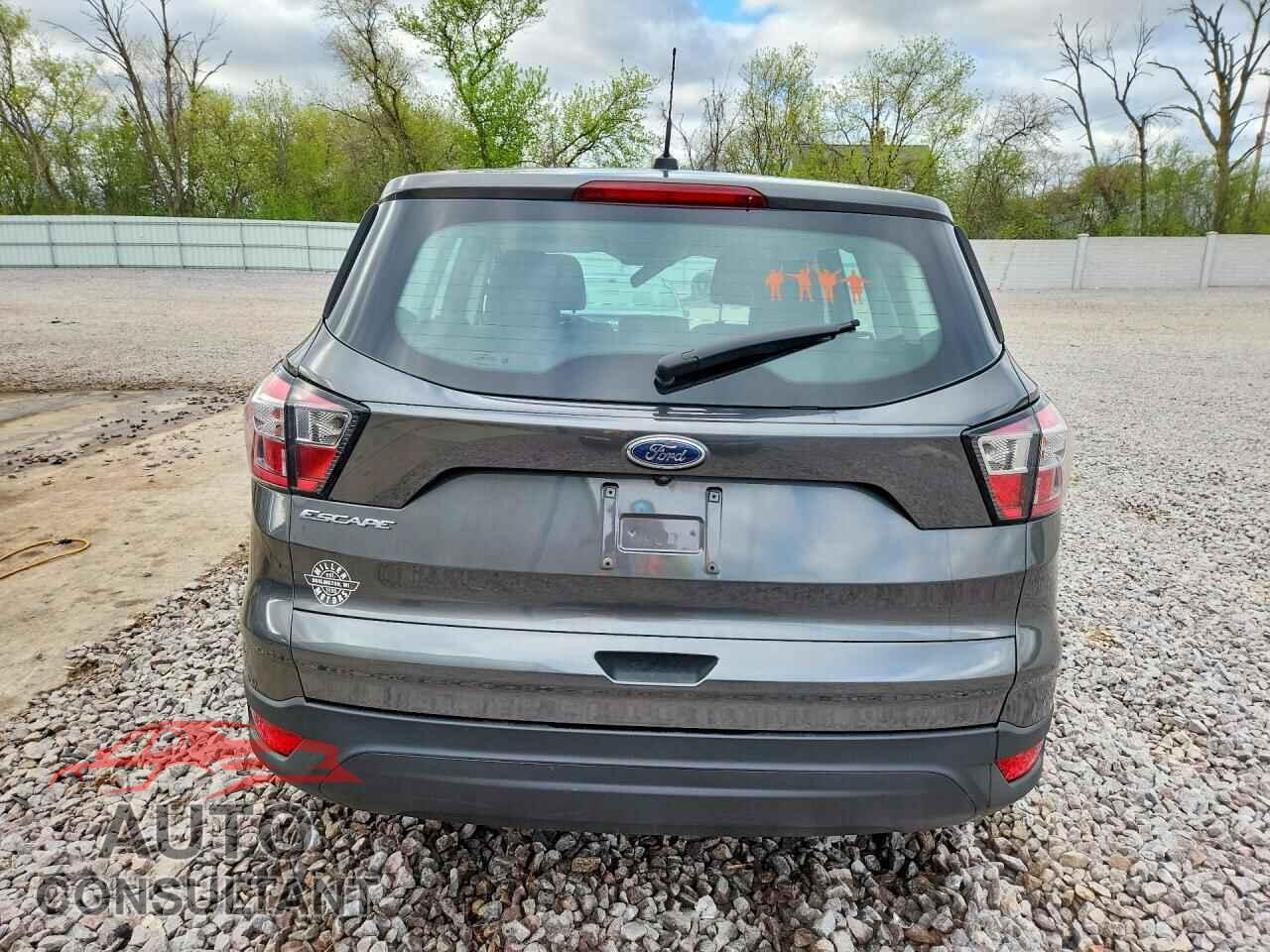 FORD ESCAPE 2017 - 1FMCU0F75HUC74476