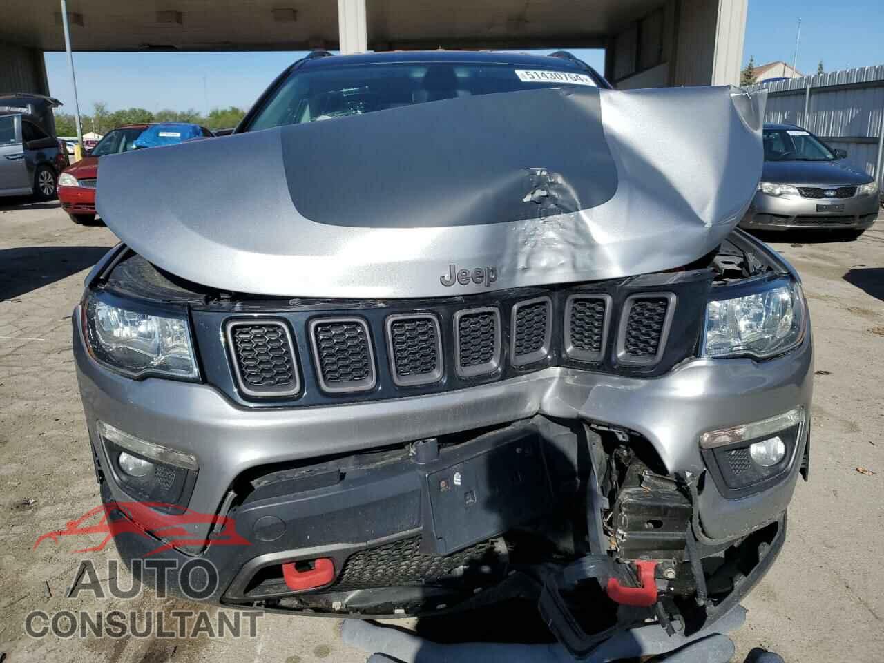 JEEP COMPASS 2019 - 3C4NJDDB2KT688417