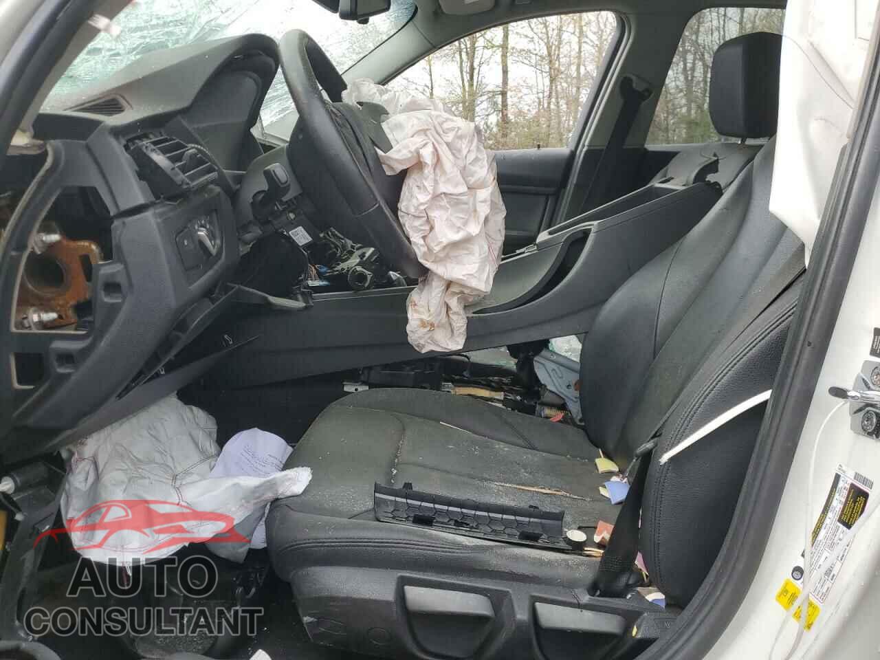 BMW 3 SERIES 2012 - WBA3C1C51CF433150