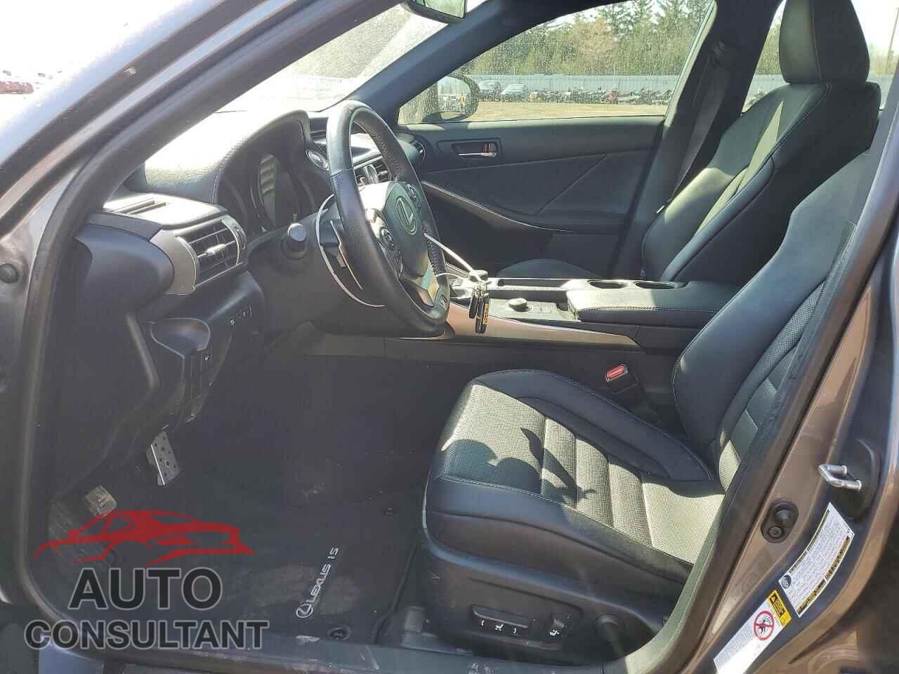 LEXUS IS 2015 - JTHCF1D20F5025729
