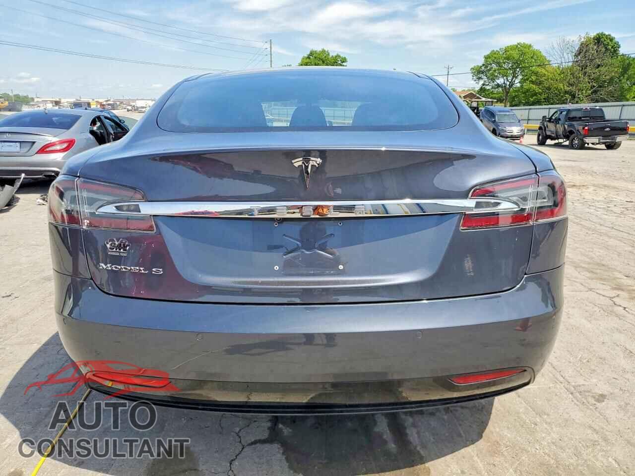 TESLA MODEL S 2017 - 5YJSA1E23HF179394
