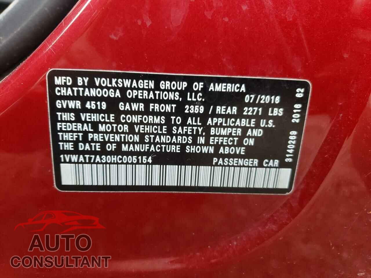 VOLKSWAGEN PASSAT 2017 - 1VWAT7A30HC005154