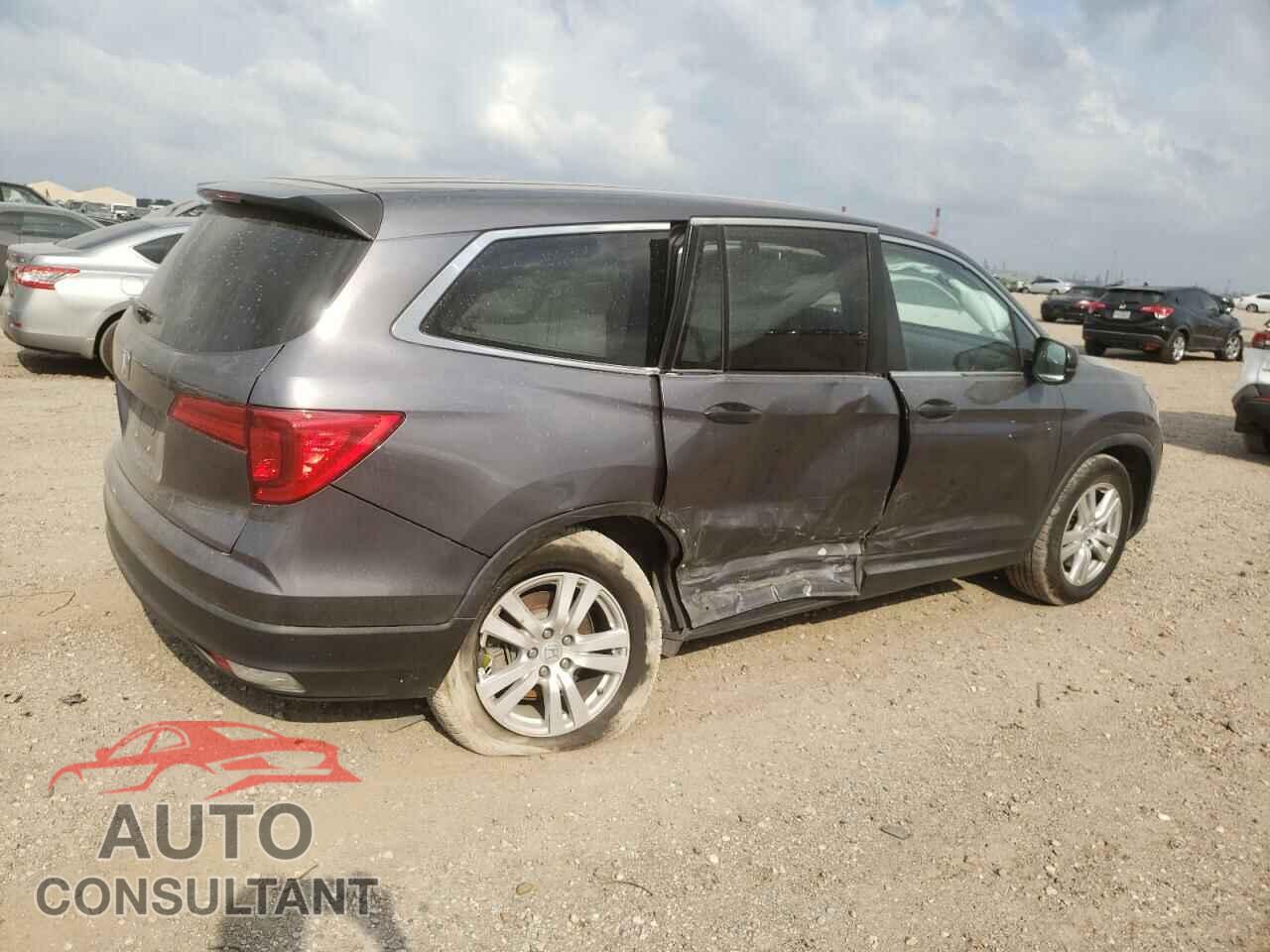 HONDA PILOT 2017 - 5FNYF5H10HB041298