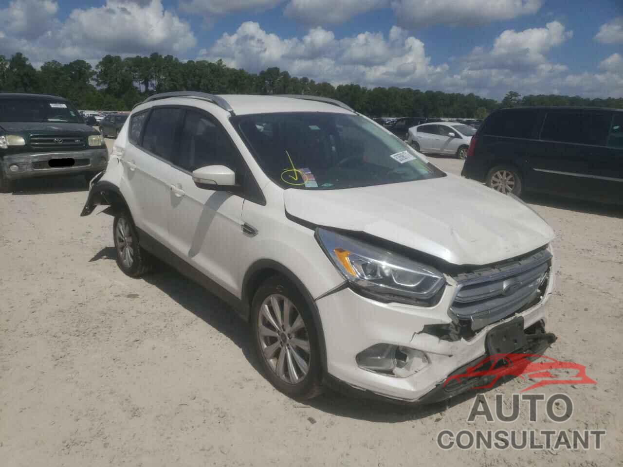 FORD ESCAPE 2017 - 1FMCU0JD5HUE71712