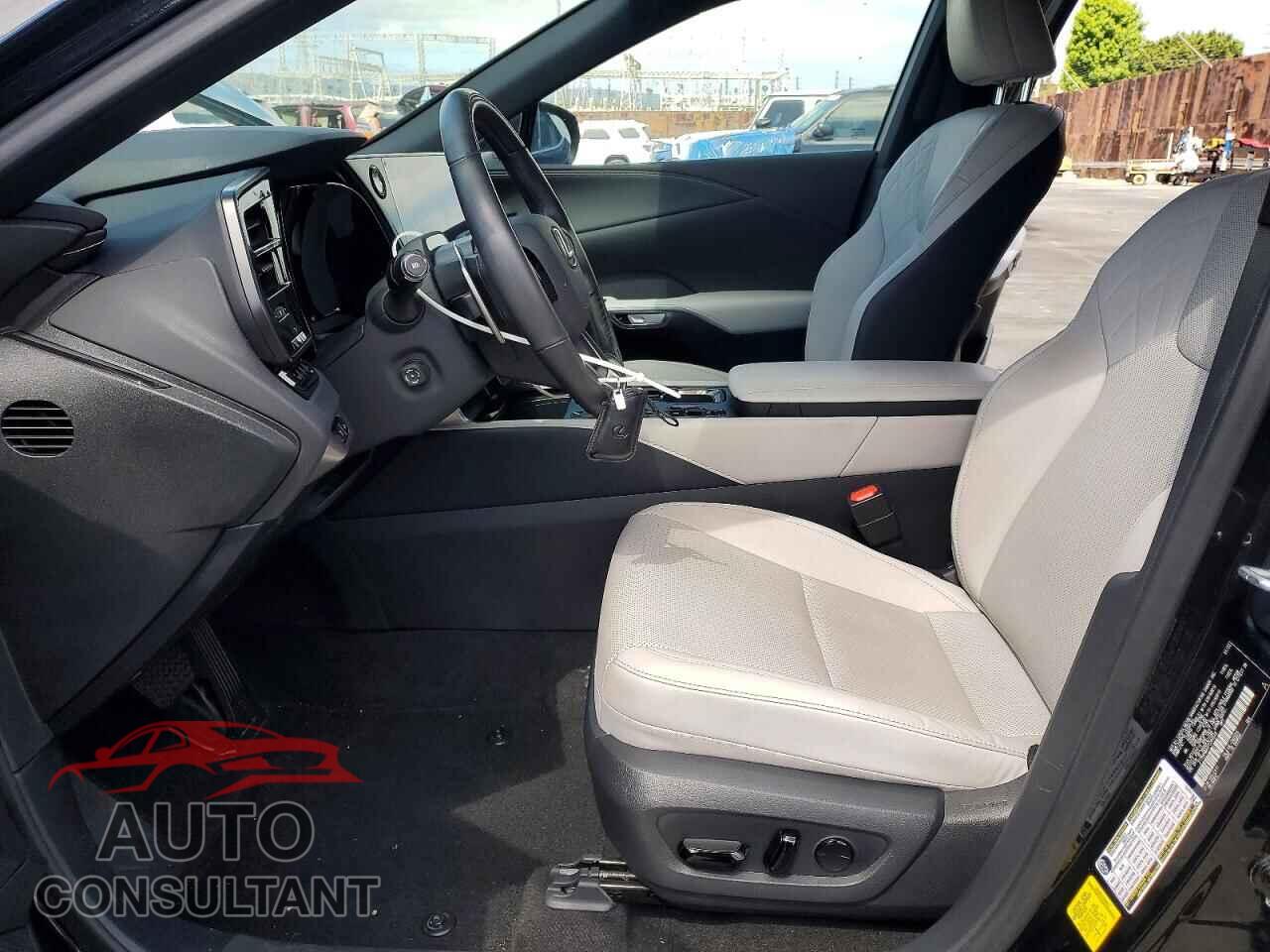 LEXUS RX350 2023 - 2T2BAMBA6PC004648